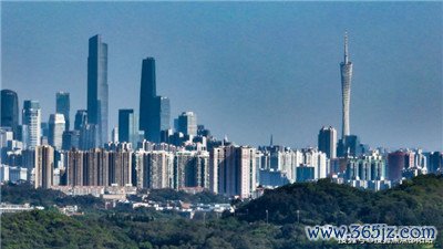 忙碌生活中的商务模特需求 忙碌生活中的商务模特需求